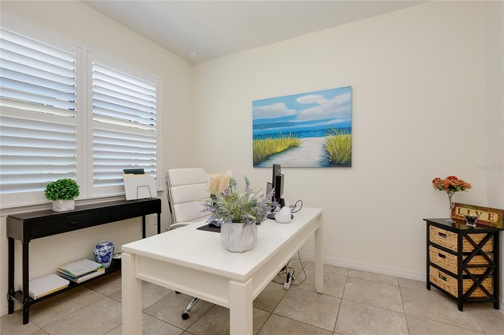 Active With Contract: $339,000 (2 beds, 2 baths, 1515 Square Feet)