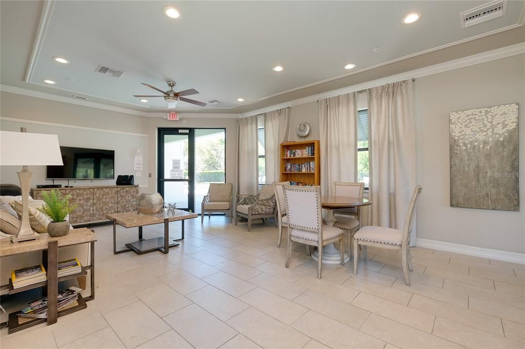 Active With Contract: $339,000 (2 beds, 2 baths, 1515 Square Feet)