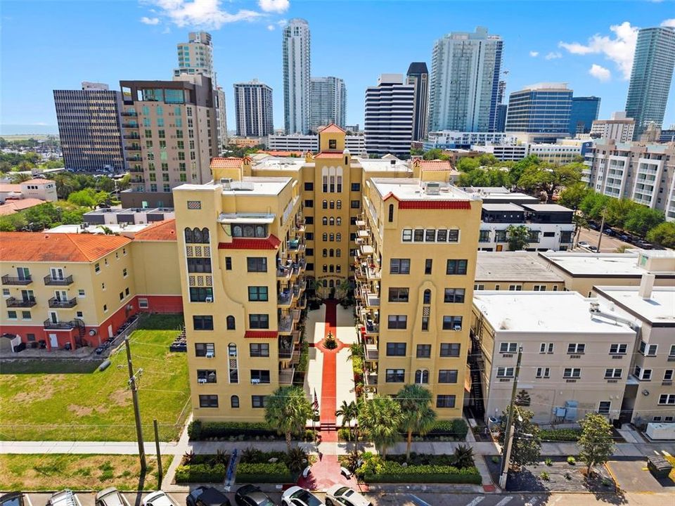 Activo con contrato: $199,000 (0 camas, 1 baños, 425 Pies cuadrados)