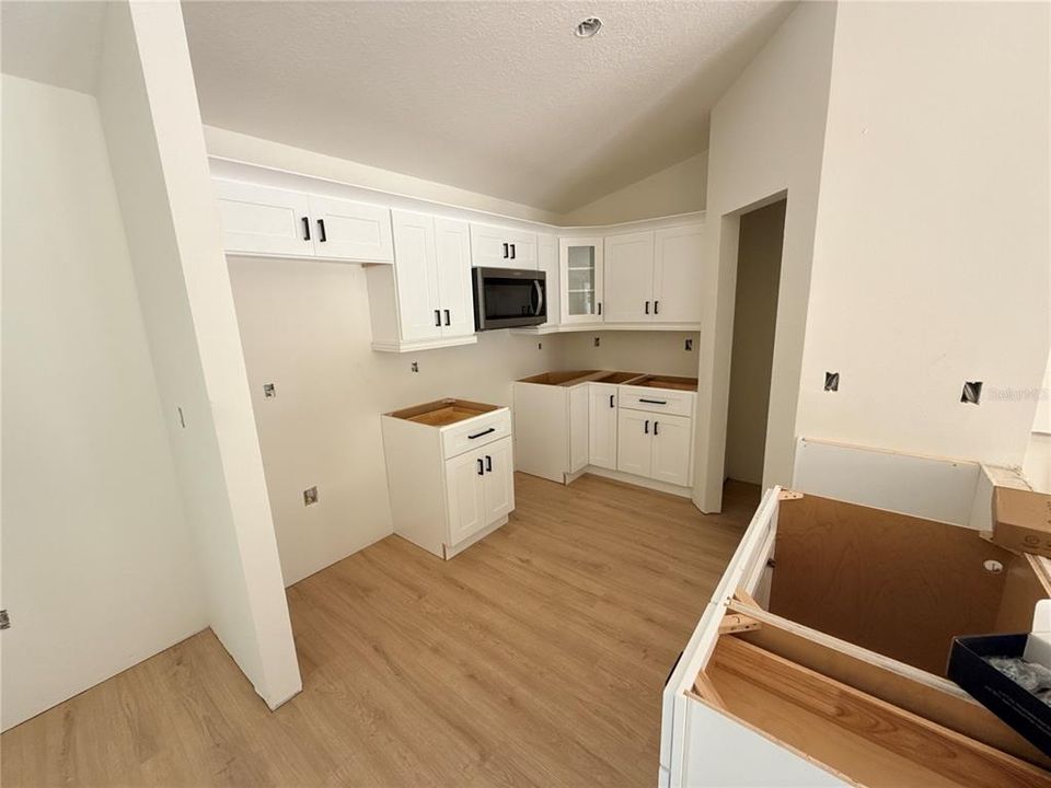 На продажу: $259,000 (3 спален, 2 ванн, 1173 Квадратных фут)