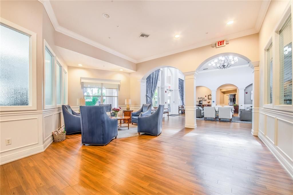 На продажу: $250,000 (2 спален, 2 ванн, 1435 Квадратных фут)