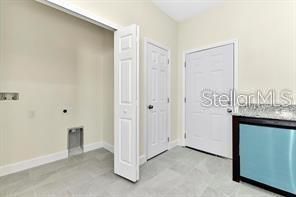For Rent: $2,700 (5 beds, 3 baths, 2283 Square Feet)