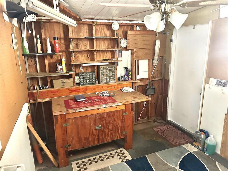 На продажу: $59,900 (1 спален, 1 ванн, 705 Квадратных фут)