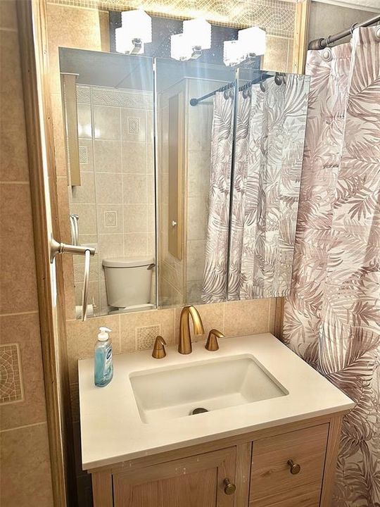 На продажу: $59,900 (1 спален, 1 ванн, 705 Квадратных фут)