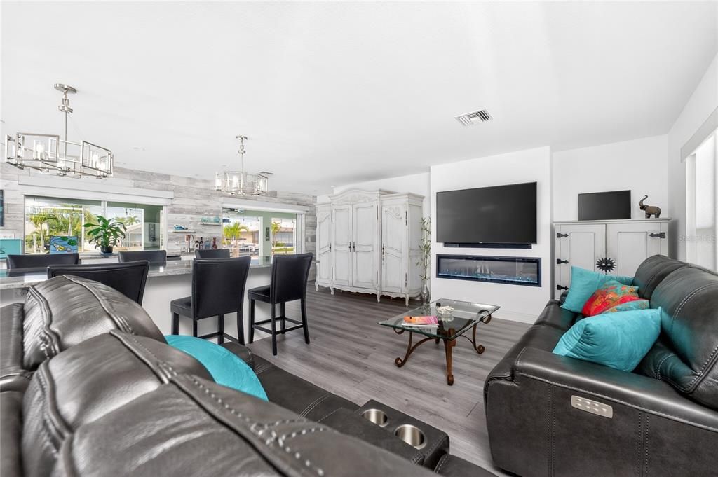 Active With Contract: $849,000 (3 beds, 2 baths, 1884 Square Feet)