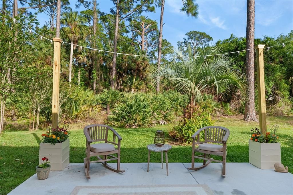 Active With Contract: $675,000 (5 beds, 3 baths, 2594 Square Feet)