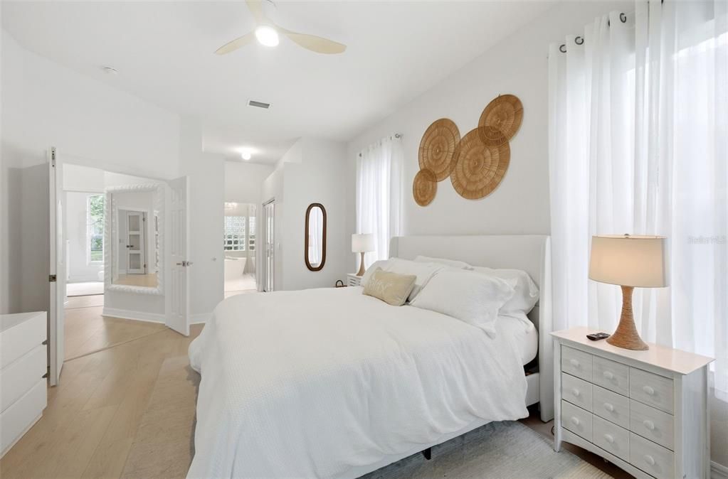 Active With Contract: $675,000 (5 beds, 3 baths, 2594 Square Feet)