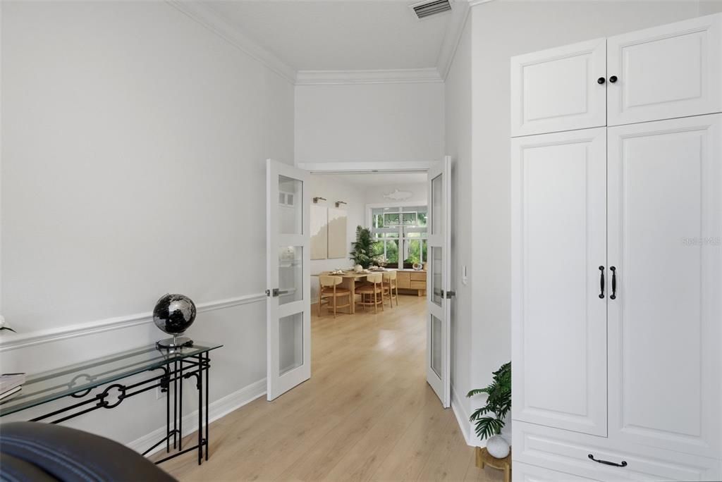 Active With Contract: $675,000 (5 beds, 3 baths, 2594 Square Feet)