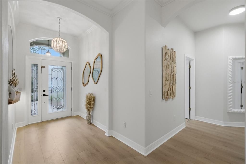 Active With Contract: $675,000 (5 beds, 3 baths, 2594 Square Feet)