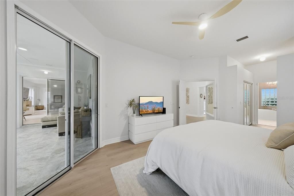 Active With Contract: $675,000 (5 beds, 3 baths, 2594 Square Feet)