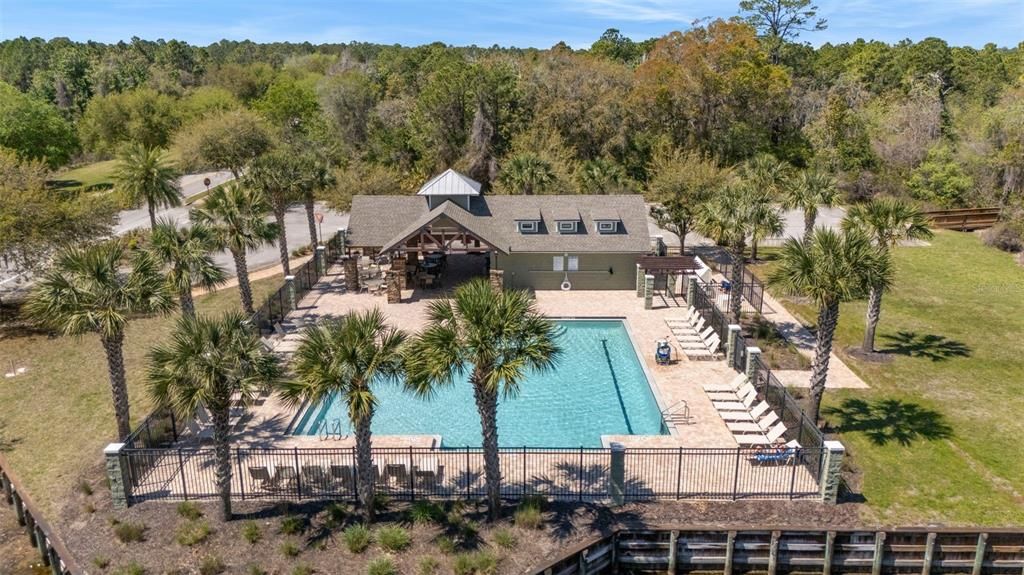 На продажу: $319,700 (3 спален, 2 ванн, 1397 Квадратных фут)