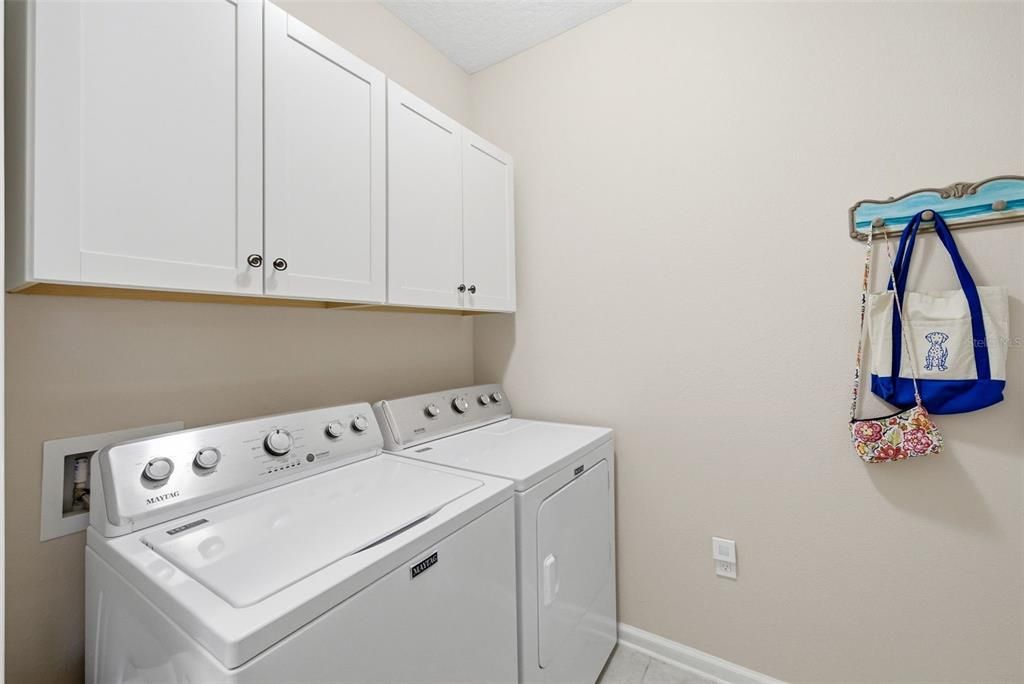 На продажу: $319,700 (3 спален, 2 ванн, 1397 Квадратных фут)