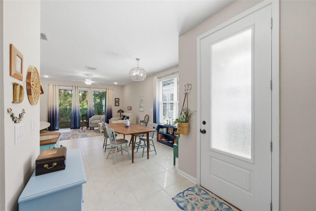 На продажу: $319,700 (3 спален, 2 ванн, 1397 Квадратных фут)