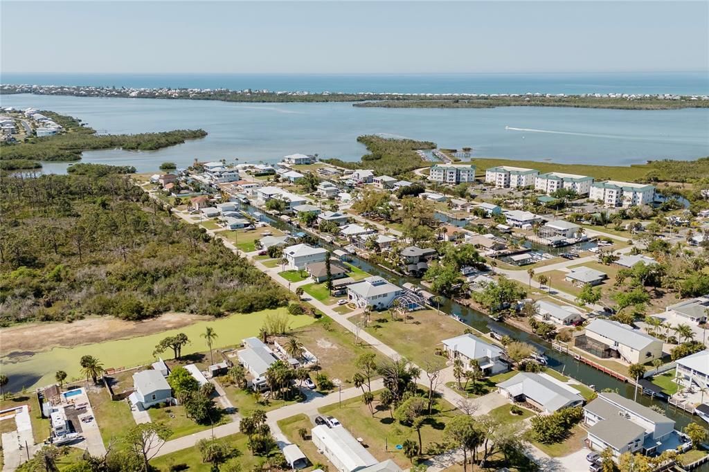 На продажу: $68,495 (0.22 acres)