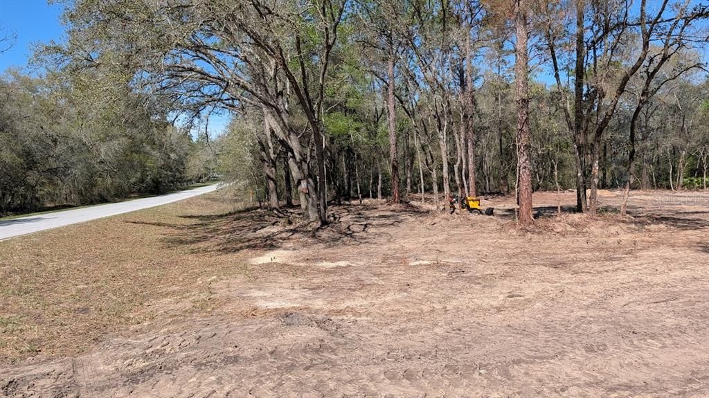 На продажу: $99,000 (1.14 acres)