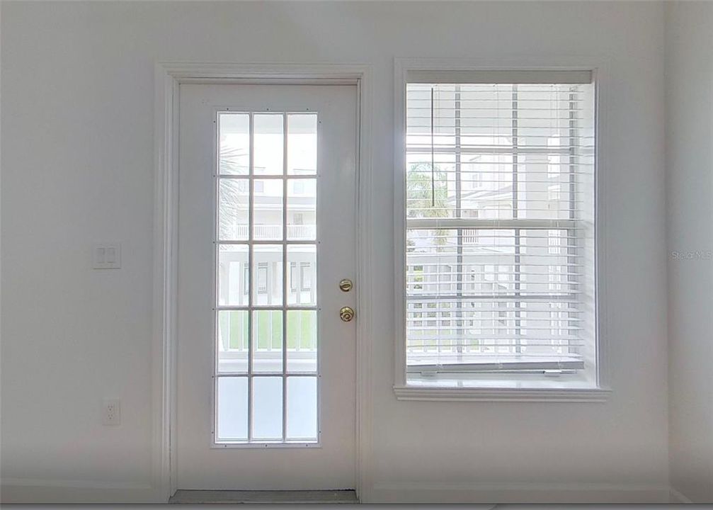 For Sale: $335,000 (1 beds, 1 baths, 830 Square Feet)