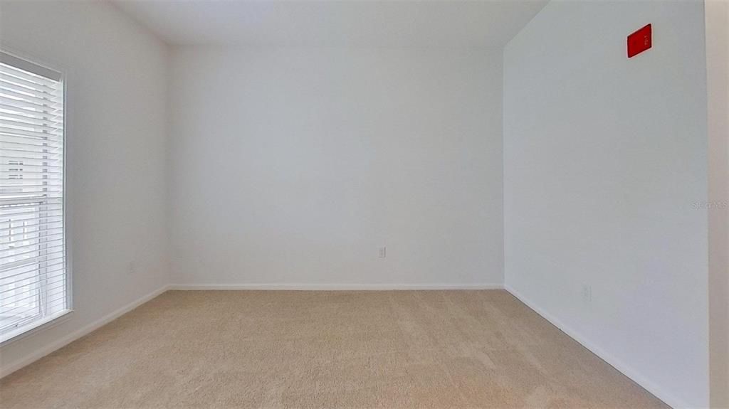 For Sale: $335,000 (1 beds, 1 baths, 830 Square Feet)