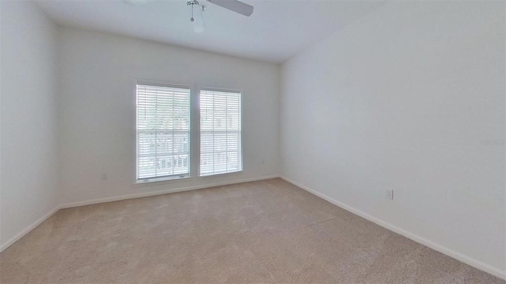 For Sale: $335,000 (1 beds, 1 baths, 830 Square Feet)