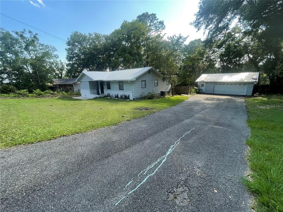 For Sale: $314,900 (3 beds, 2 baths, 1692 Square Feet)