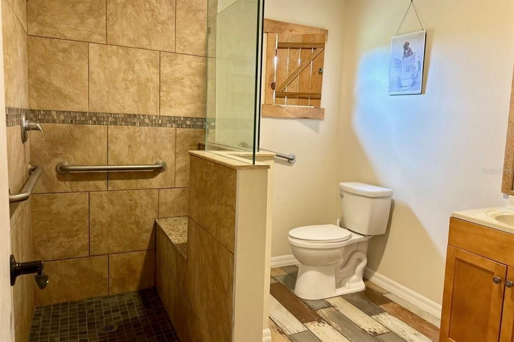 En Venta: $1,799,000 (8 camas, 4 baños, 4450 Pies cuadrados)