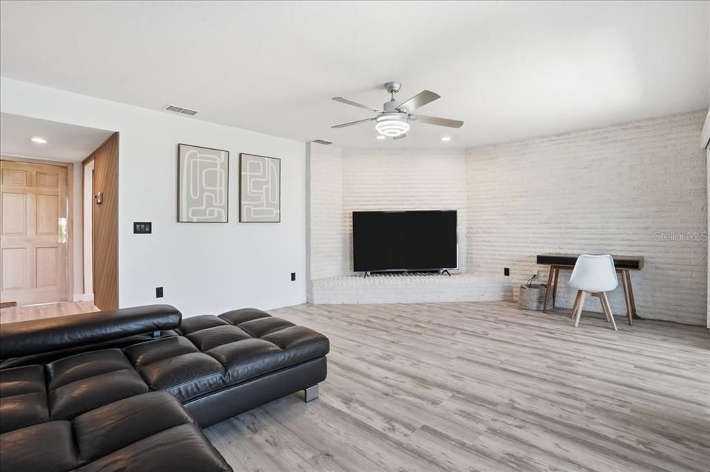 For Sale: $1,950,000 (5 beds, 3 baths, 3391 Square Feet)