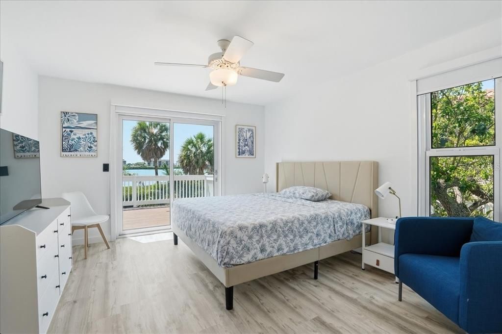 For Sale: $1,950,000 (5 beds, 3 baths, 3391 Square Feet)