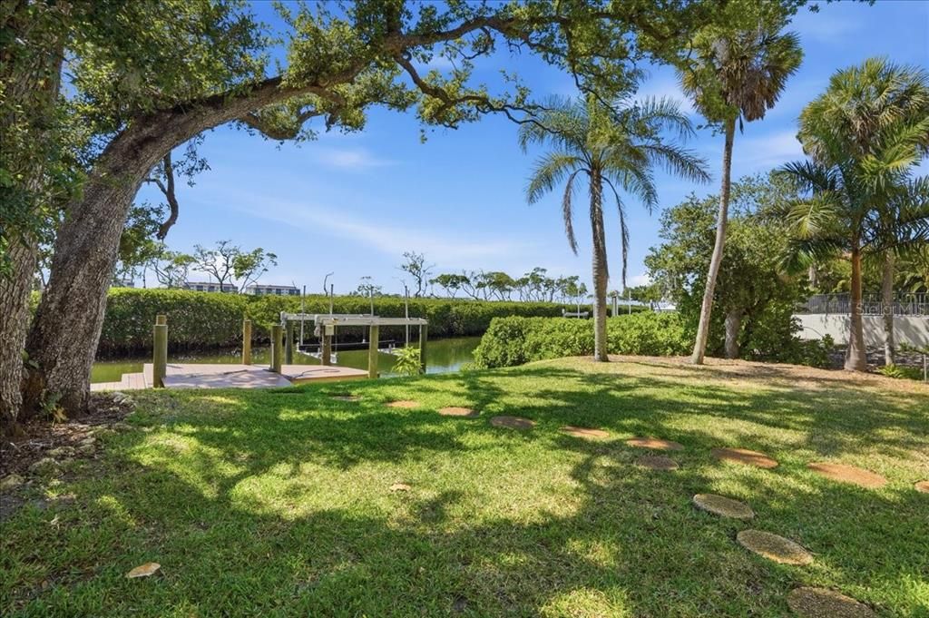 For Sale: $1,950,000 (5 beds, 3 baths, 3391 Square Feet)