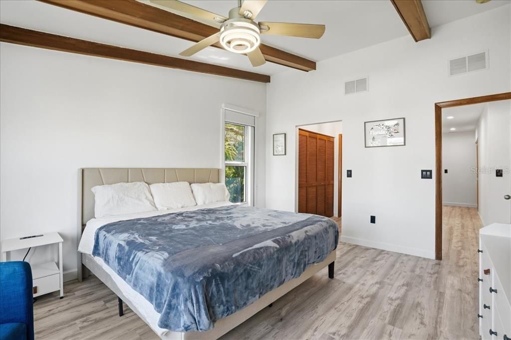 For Sale: $1,950,000 (5 beds, 3 baths, 3391 Square Feet)
