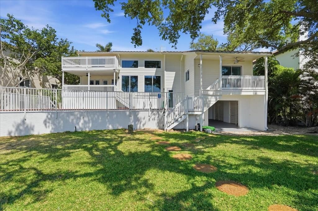 For Sale: $1,950,000 (5 beds, 3 baths, 3391 Square Feet)