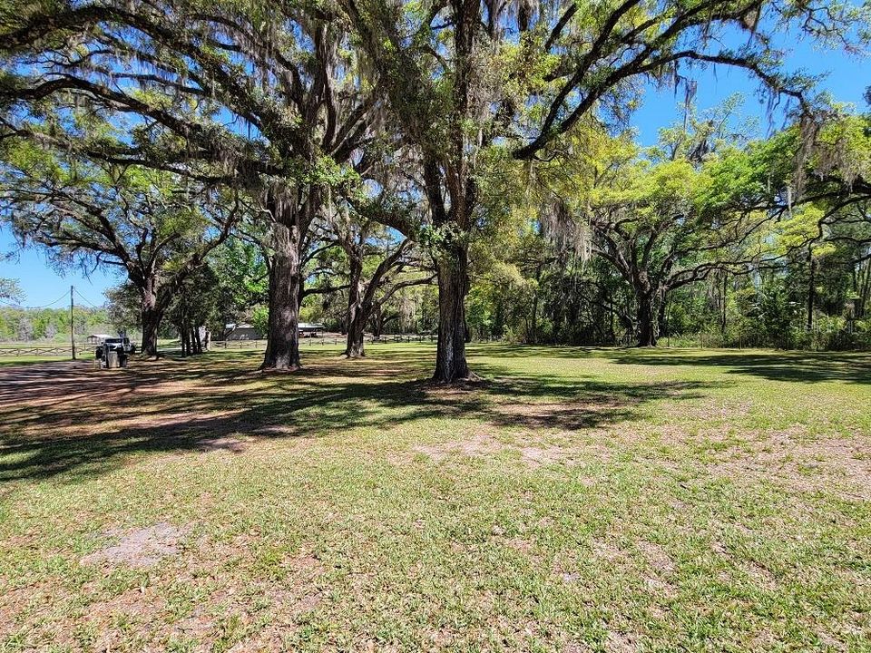 En Venta: $1,200,000 (3 camas, 2 baños, 1920 Pies cuadrados)