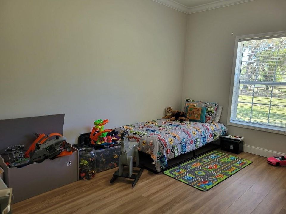 En Venta: $1,200,000 (3 camas, 2 baños, 1920 Pies cuadrados)