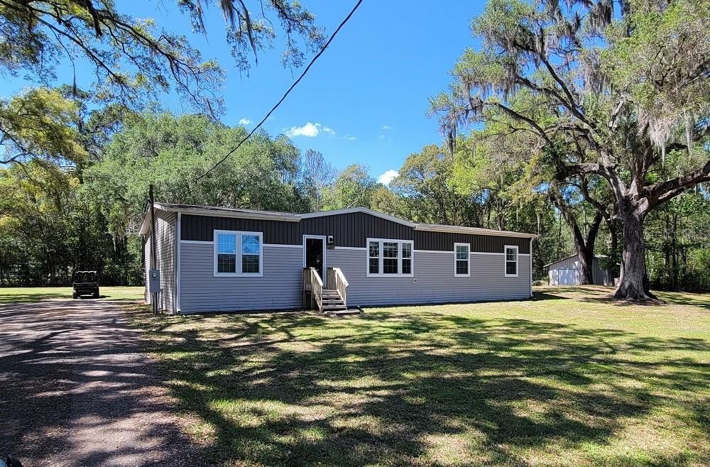 En Venta: $1,200,000 (3 camas, 2 baños, 1920 Pies cuadrados)