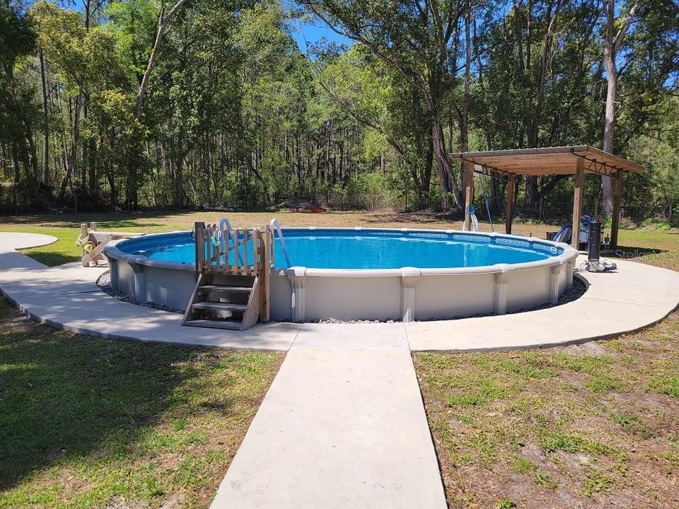 En Venta: $1,200,000 (3 camas, 2 baños, 1920 Pies cuadrados)