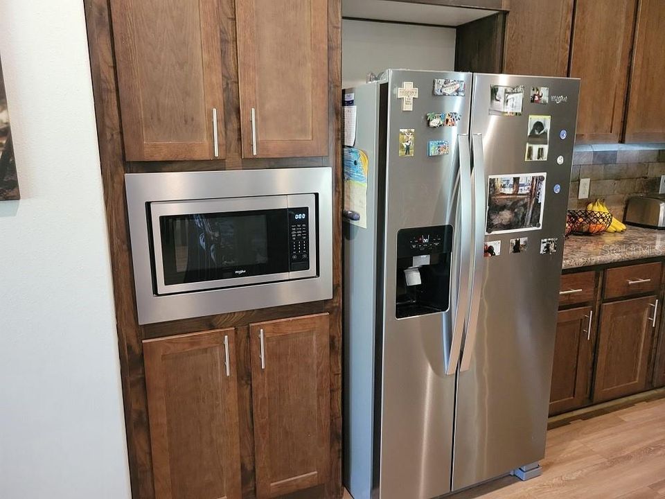En Venta: $1,200,000 (3 camas, 2 baños, 1920 Pies cuadrados)