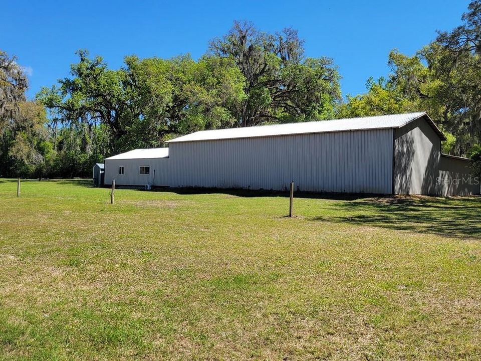 En Venta: $1,200,000 (3 camas, 2 baños, 1920 Pies cuadrados)