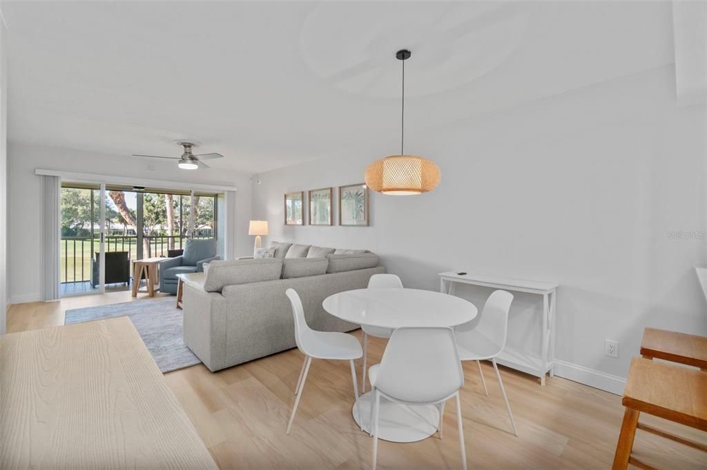 For Rent: $2,400 (2 beds, 2 baths, 1002 Square Feet)