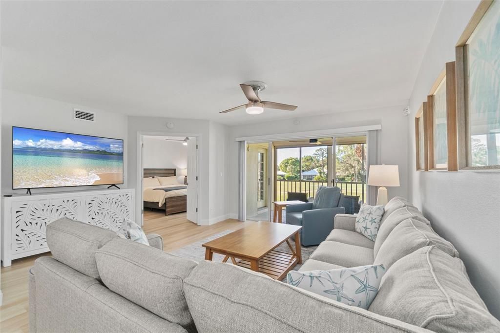 For Rent: $2,400 (2 beds, 2 baths, 1002 Square Feet)