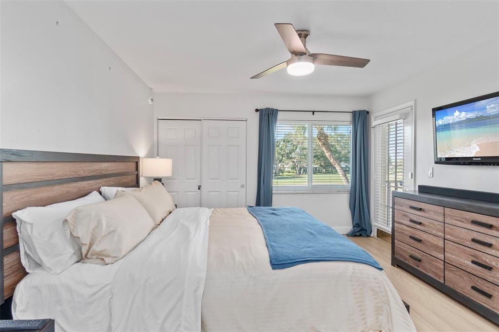 For Rent: $2,400 (2 beds, 2 baths, 1002 Square Feet)