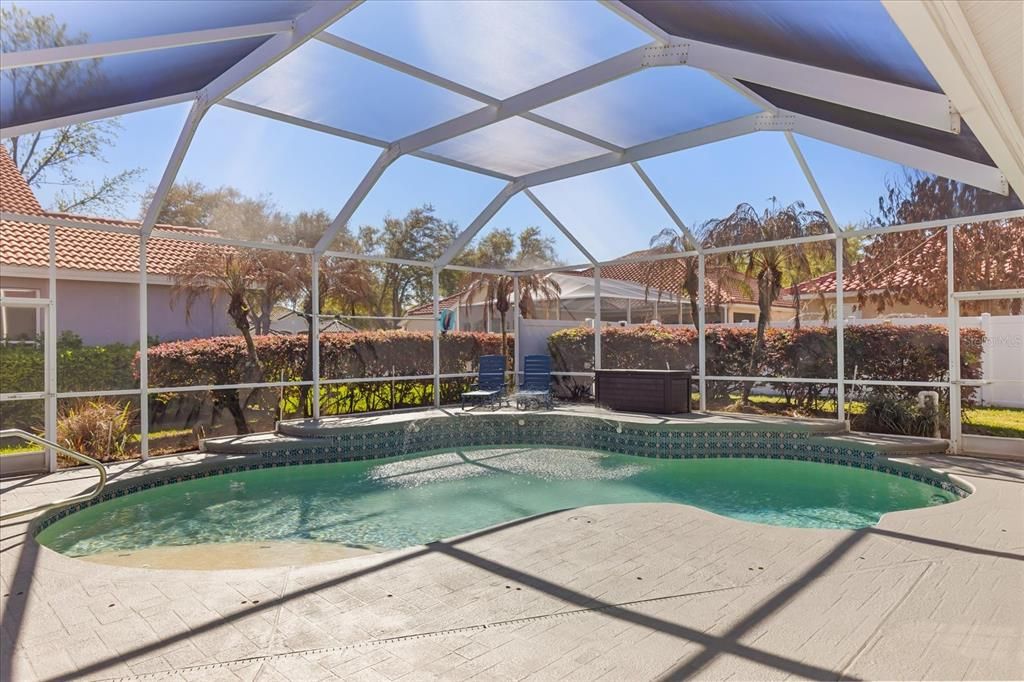 Activo con contrato: $650,000 (5 camas, 3 baños, 2740 Pies cuadrados)
