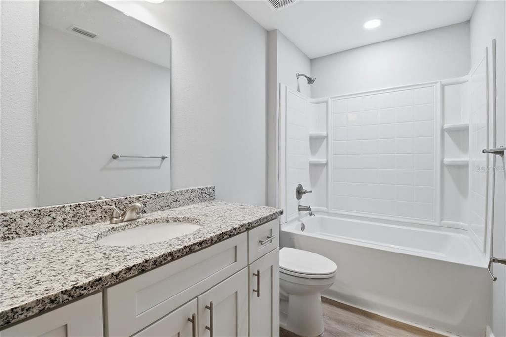 En Venta: $495,000 (3 camas, 2 baños, 2658 Pies cuadrados)