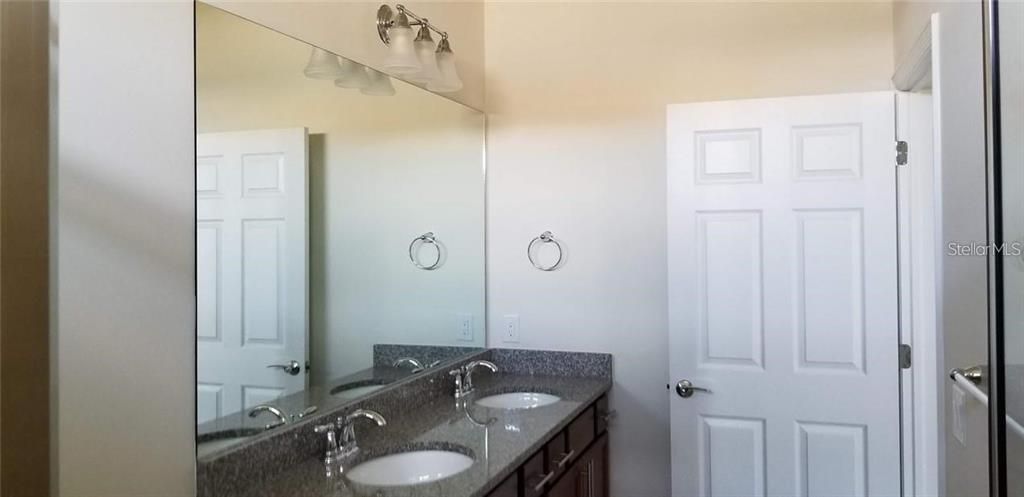 В аренду: $2,295 (2 спален, 2 ванн, 1443 Квадратных фут)