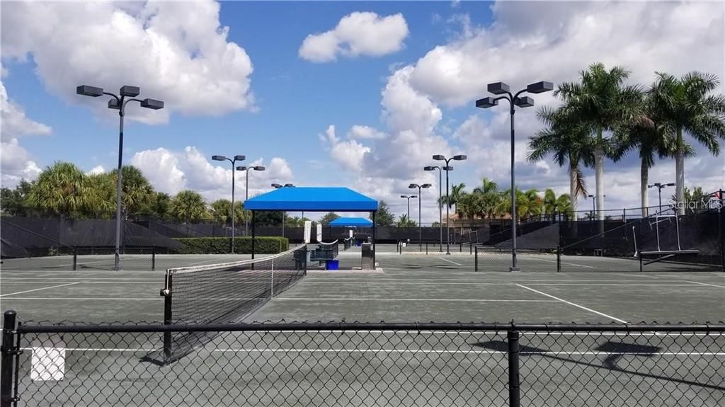 В аренду: $2,295 (2 спален, 2 ванн, 1443 Квадратных фут)