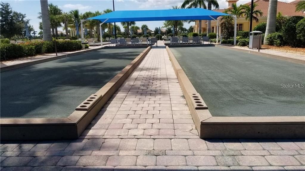 В аренду: $2,295 (2 спален, 2 ванн, 1443 Квадратных фут)