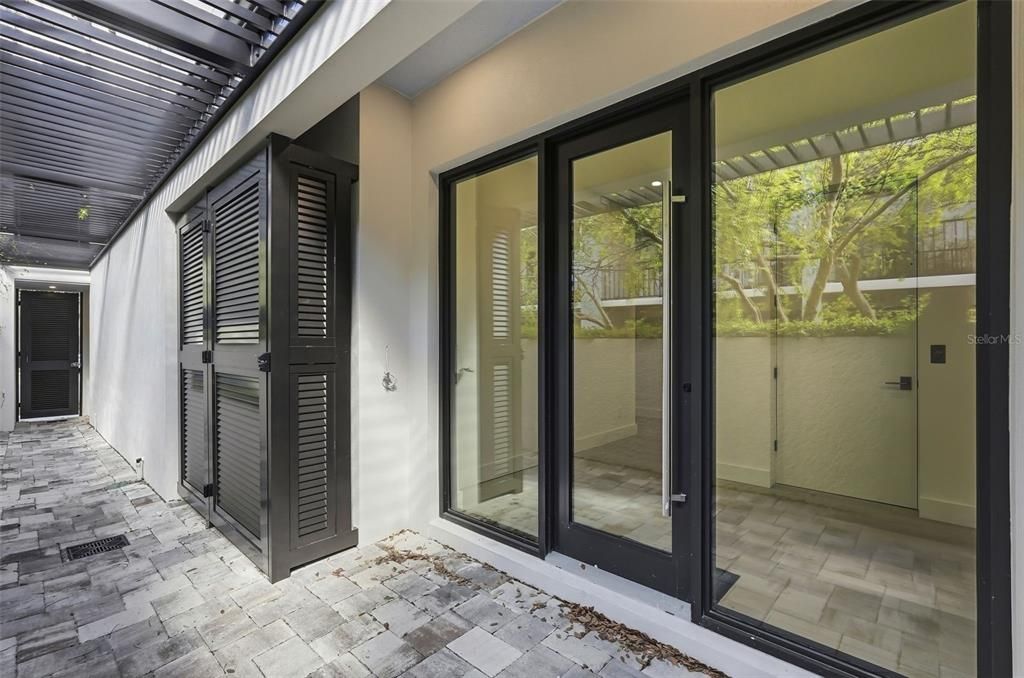 На продажу: $3,495,000 (3 спален, 4 ванн, 3861 Квадратных фут)