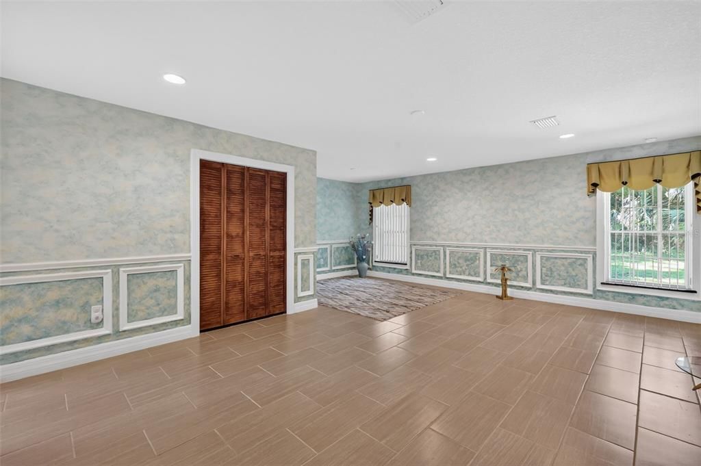 For Sale: $1,799,900 (4 beds, 4 baths, 3661 Square Feet)