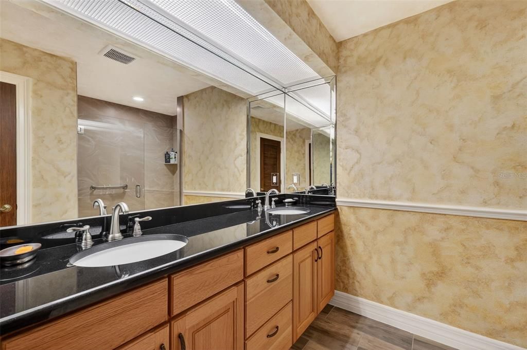 For Sale: $1,799,900 (4 beds, 4 baths, 3661 Square Feet)