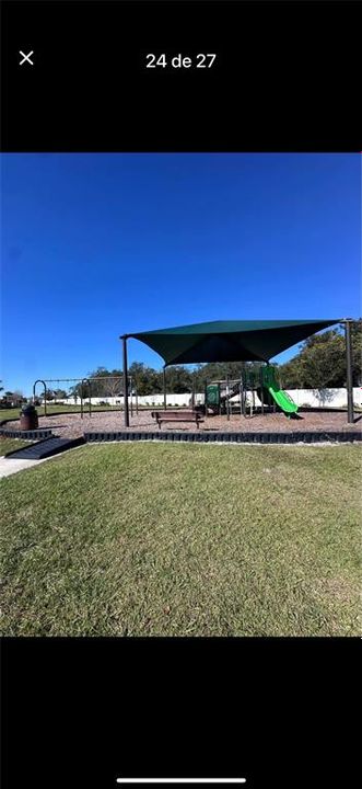 Active With Contract: $2,300 (3 beds, 2 baths, 1727 Square Feet)