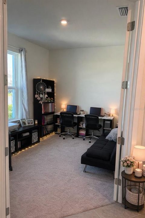 Active With Contract: $2,300 (3 beds, 2 baths, 1727 Square Feet)