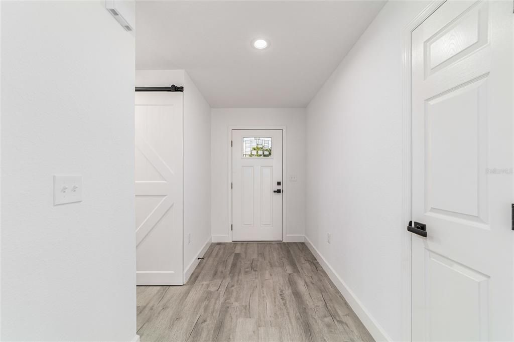 合同活跃: $309,900 (4 贝兹, 2 浴室, 1732 平方英尺)