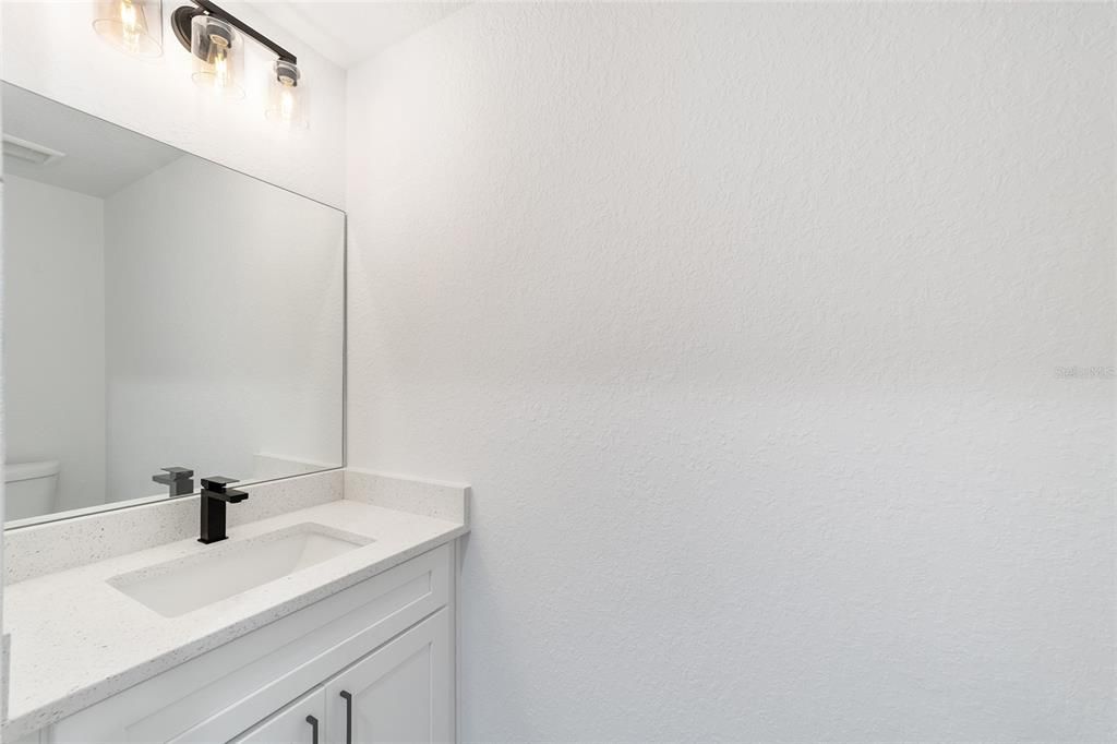 For Sale: $304,900 (4 beds, 2 baths, 1732 Square Feet)